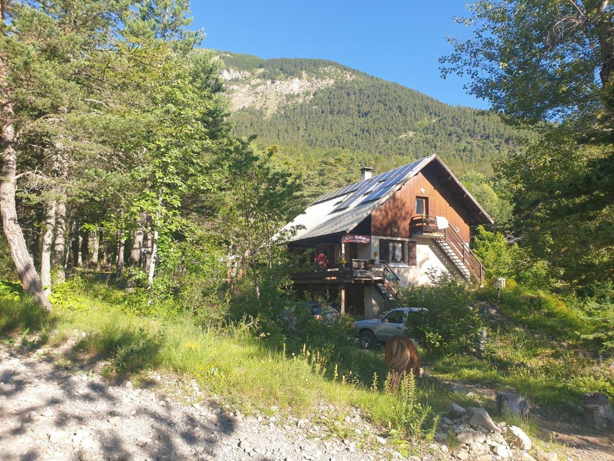 Les Pinees Otel Chateauroux-les-Alpes Dış mekan fotoğraf
